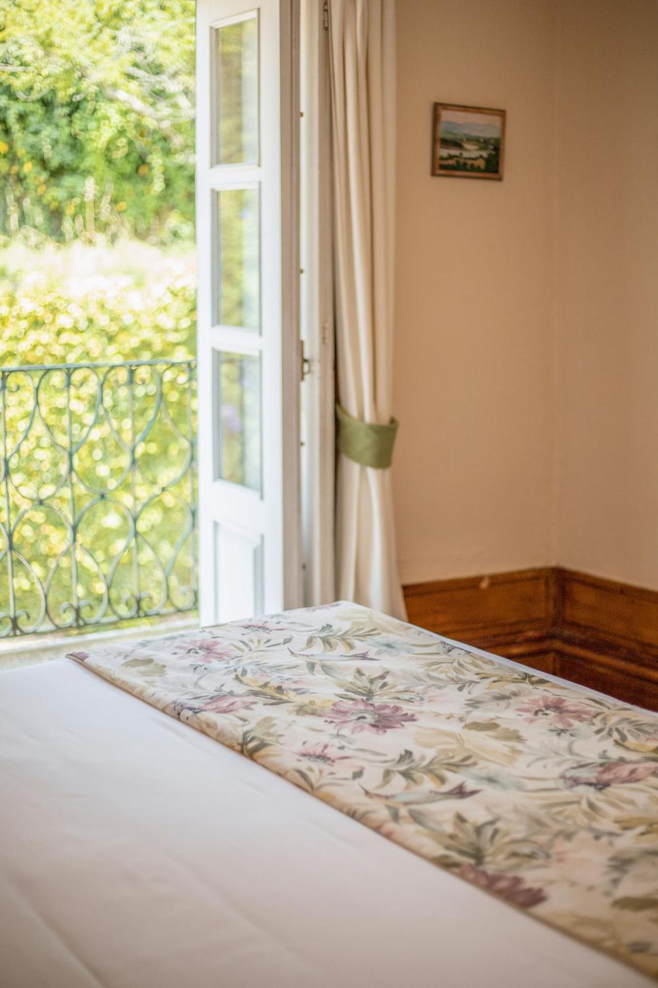 Hotel Outeiro Tuias - Manor House Marco de Canavezes Pokoj fotografie